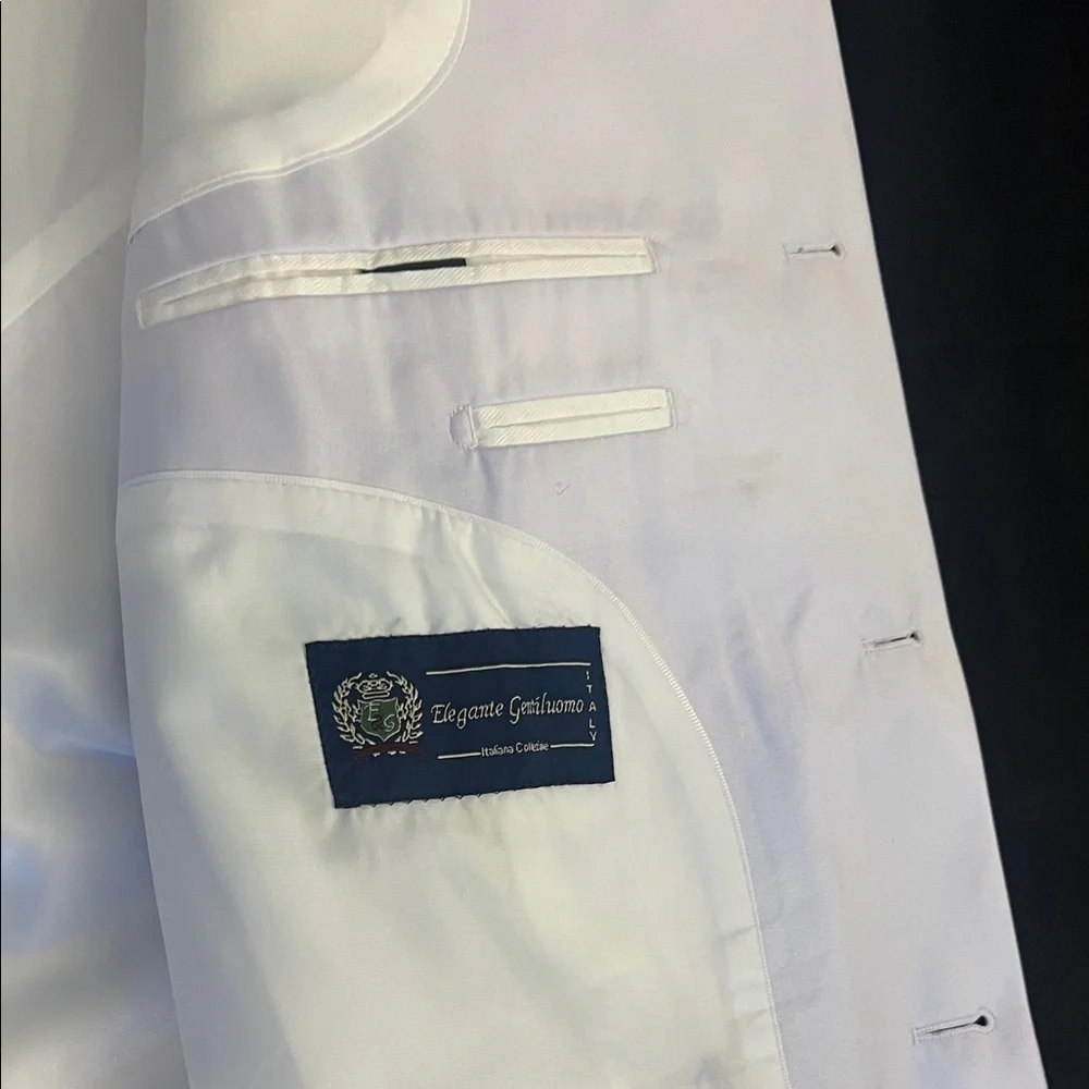 Men’s White Elegante Gentiluomo Italiana Collezione Suit Sz 43R.